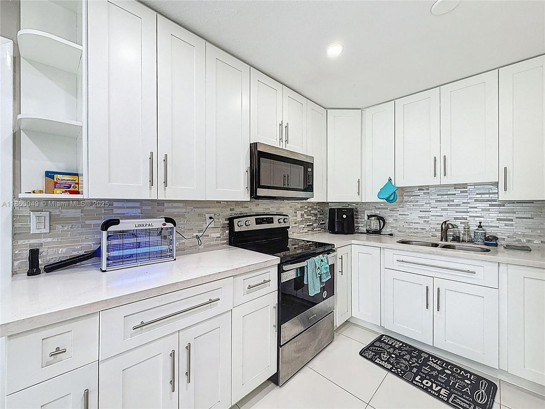 Interior, Kitchen, Recessed Lighting