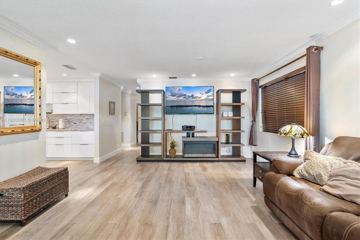 Interior, Living room, Recessed Lighting, Wood Texture Flooring