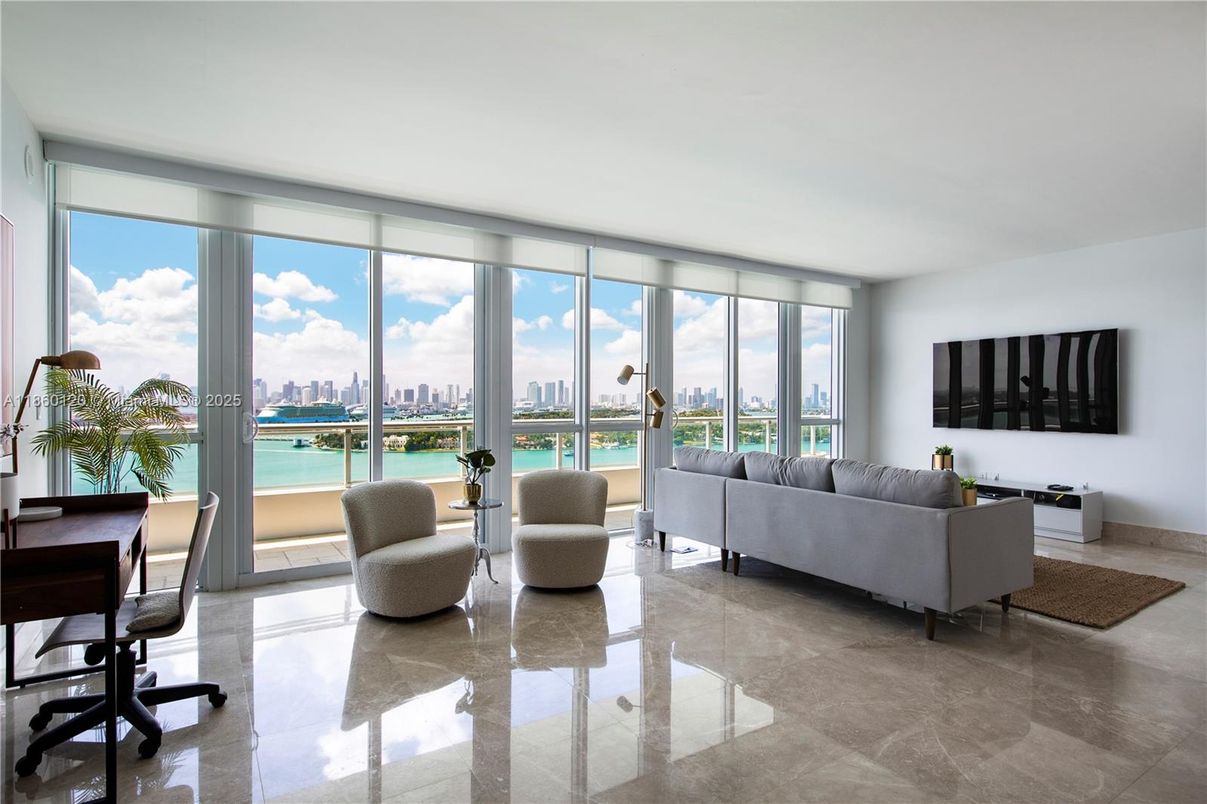 Interior, Living room, Water