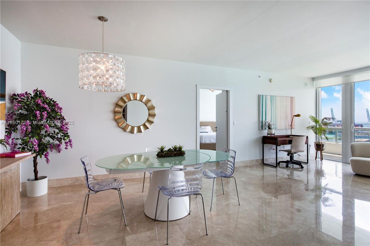 Dining room, Interior, Pendant Lights, Water