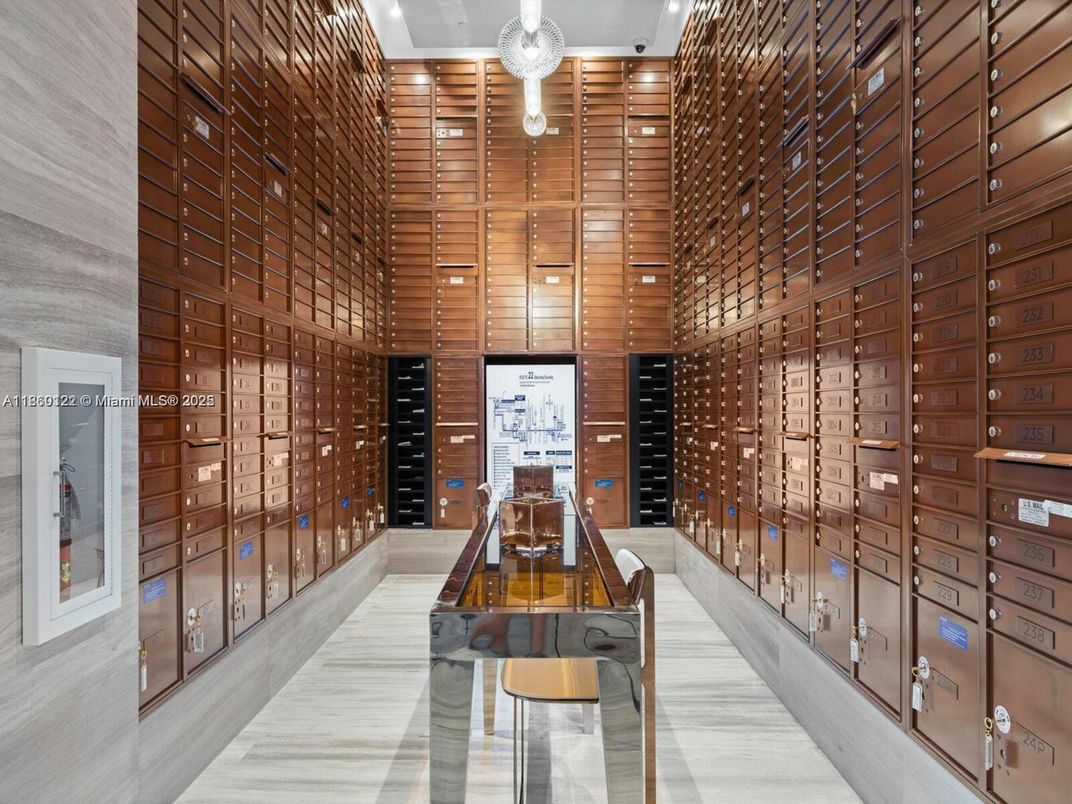 Interior, Pendant Lights, Wine Storage