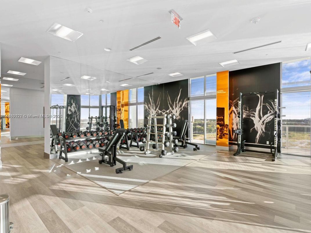 Fitness Equipment, Interior, Recessed Lighting, Wood Texture Flooring