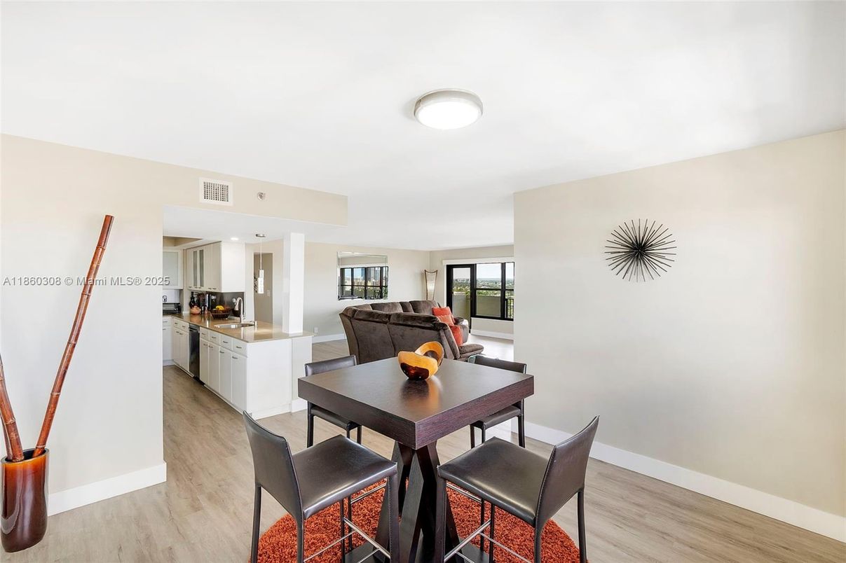 Dining room, Interior, Kitchen, Recessed Lighting, Wood Texture Flooring