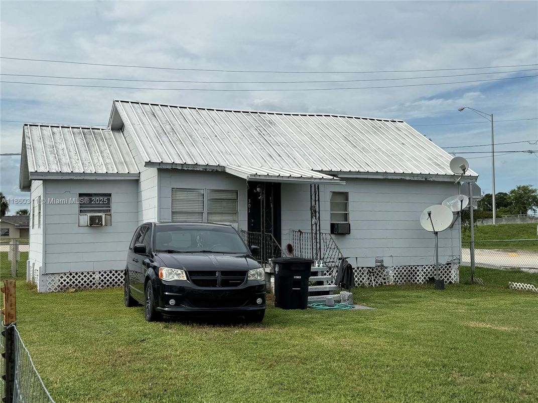 Backyard, Exterior, Facade, None