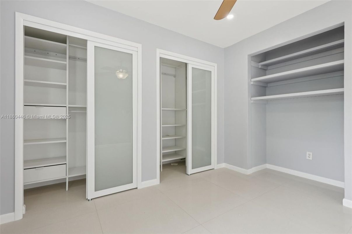 Interior, Recessed Lighting, Walk-in Closets