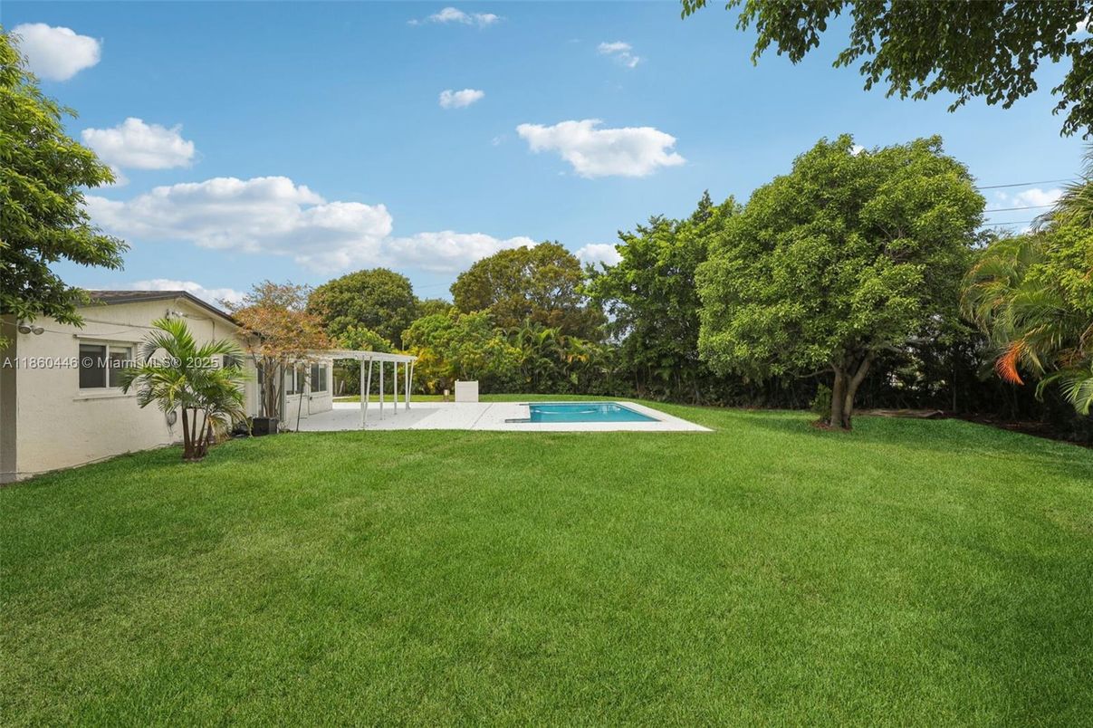 Backyard, Exterior, Pool