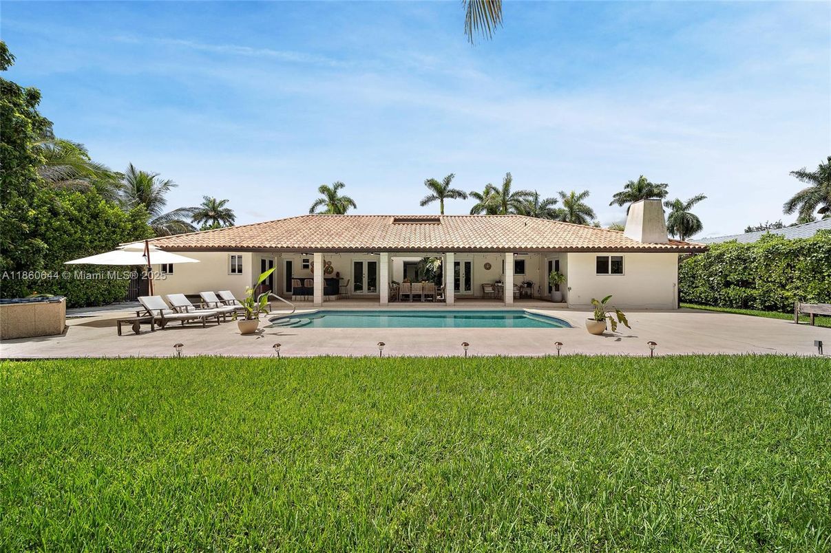 Backyard, Exterior, Pool