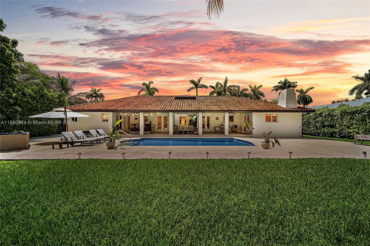 Backyard, Exterior, Pool