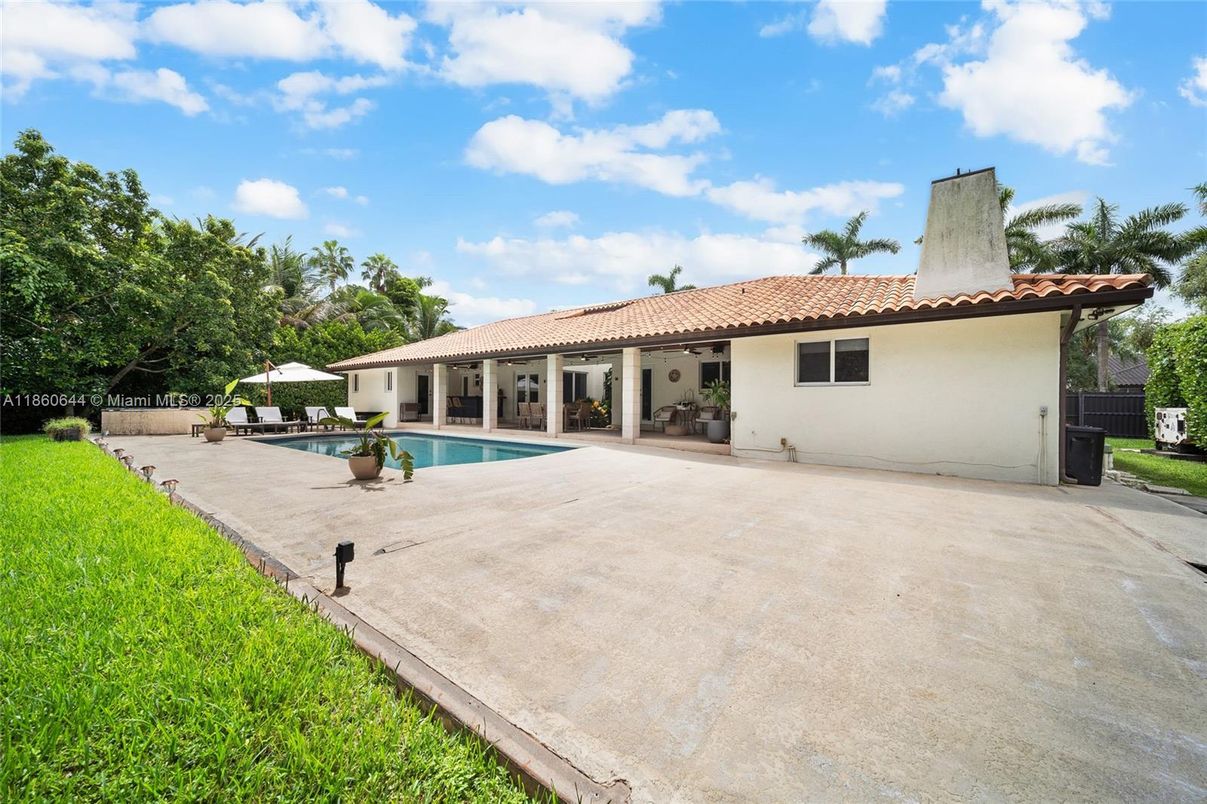 Backyard, Exterior, Pool