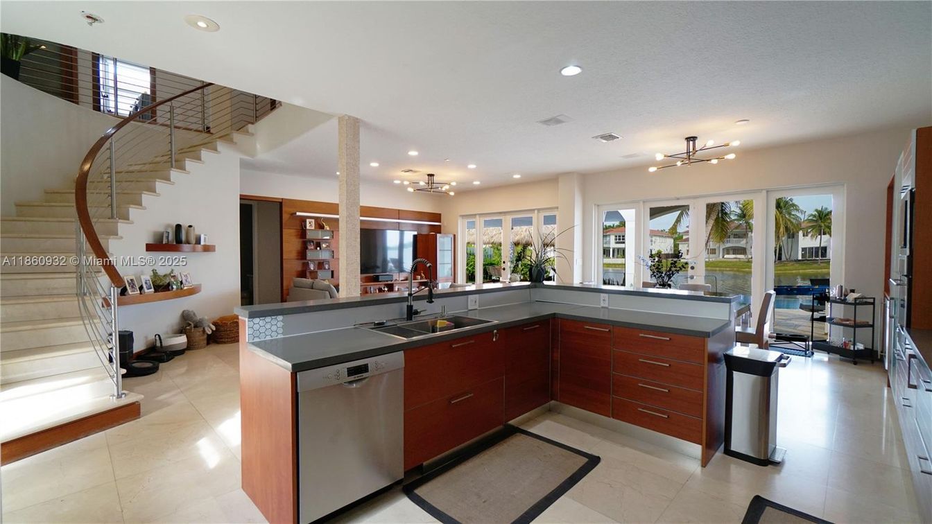 Interior, Kitchen, Pendant Lights, Recessed Lighting, Stainless Steel Appliances