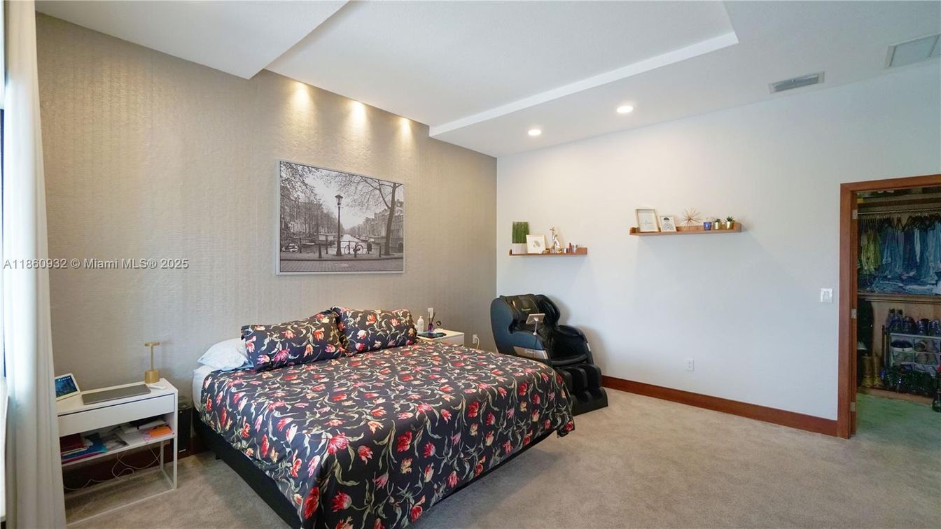 Bedroom, Interior, Recessed Lighting