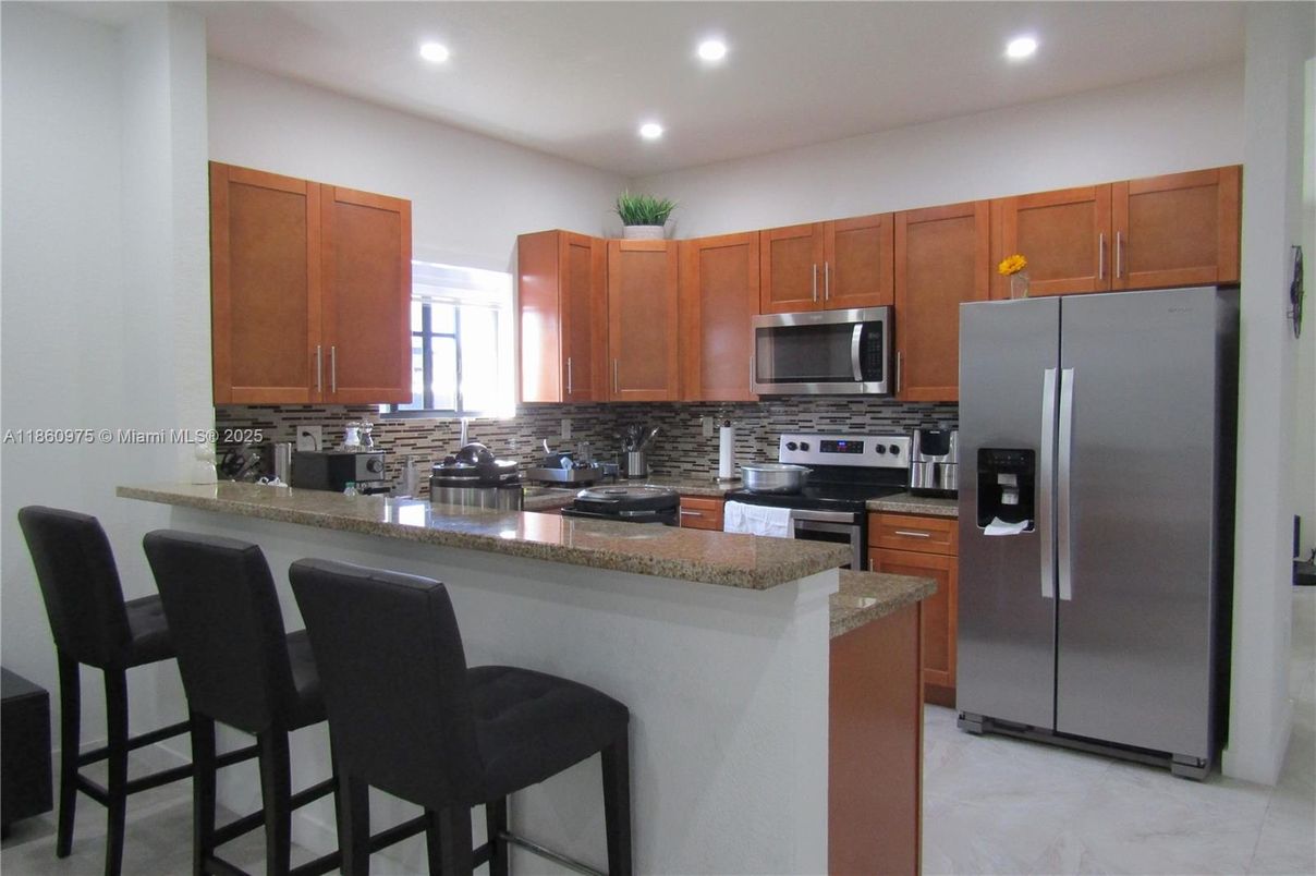 Interior, Kitchen, Marble, Recessed Lighting, Stainless Steel Appliances