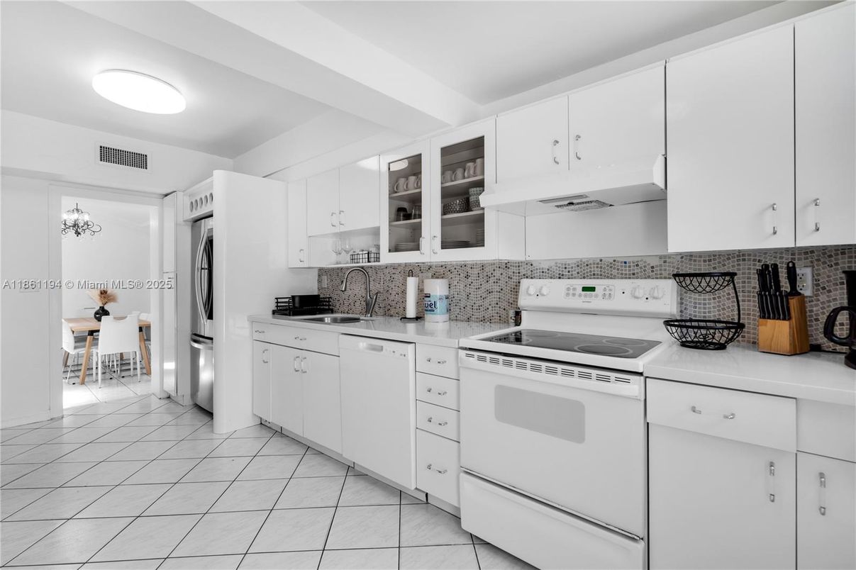 Dining room, Interior, Kitchen