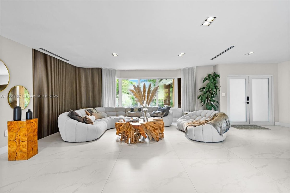 Interior, Living room, Marble, Recessed Lighting