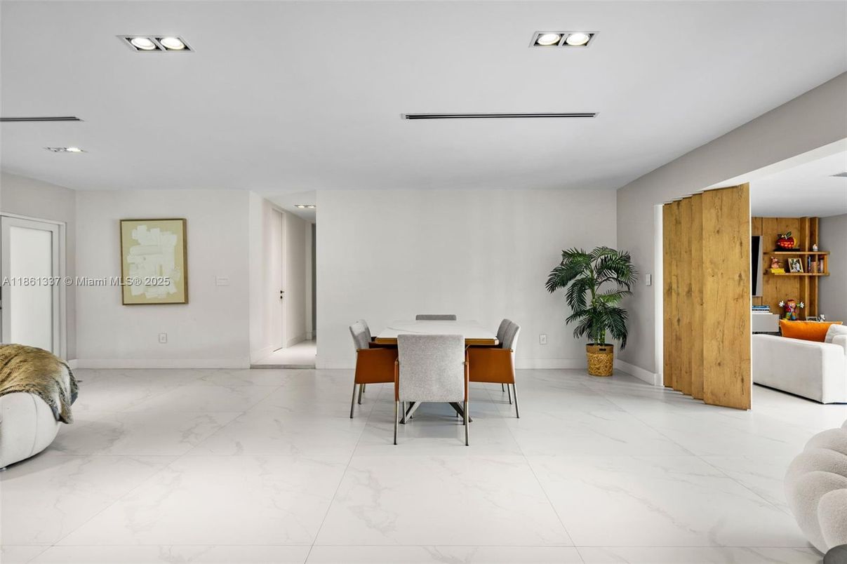 Dining room, Interior, Marble, Recessed Lighting