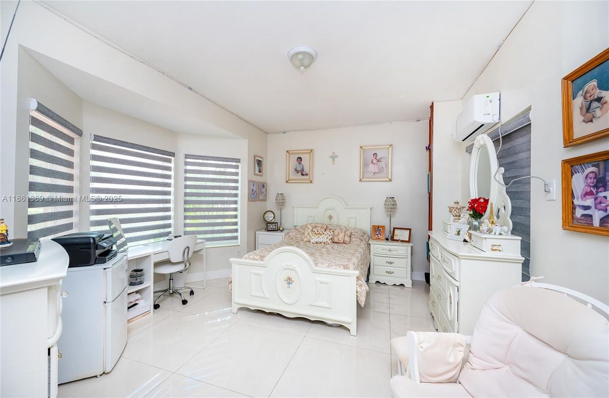 Bedroom, Home Office, Interior