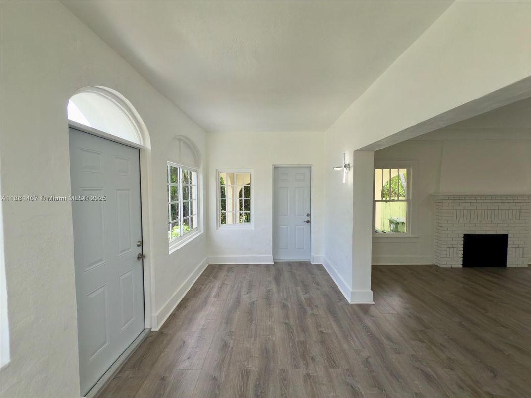 Empty room, Fireplace, Interior, Wood Texture Flooring
