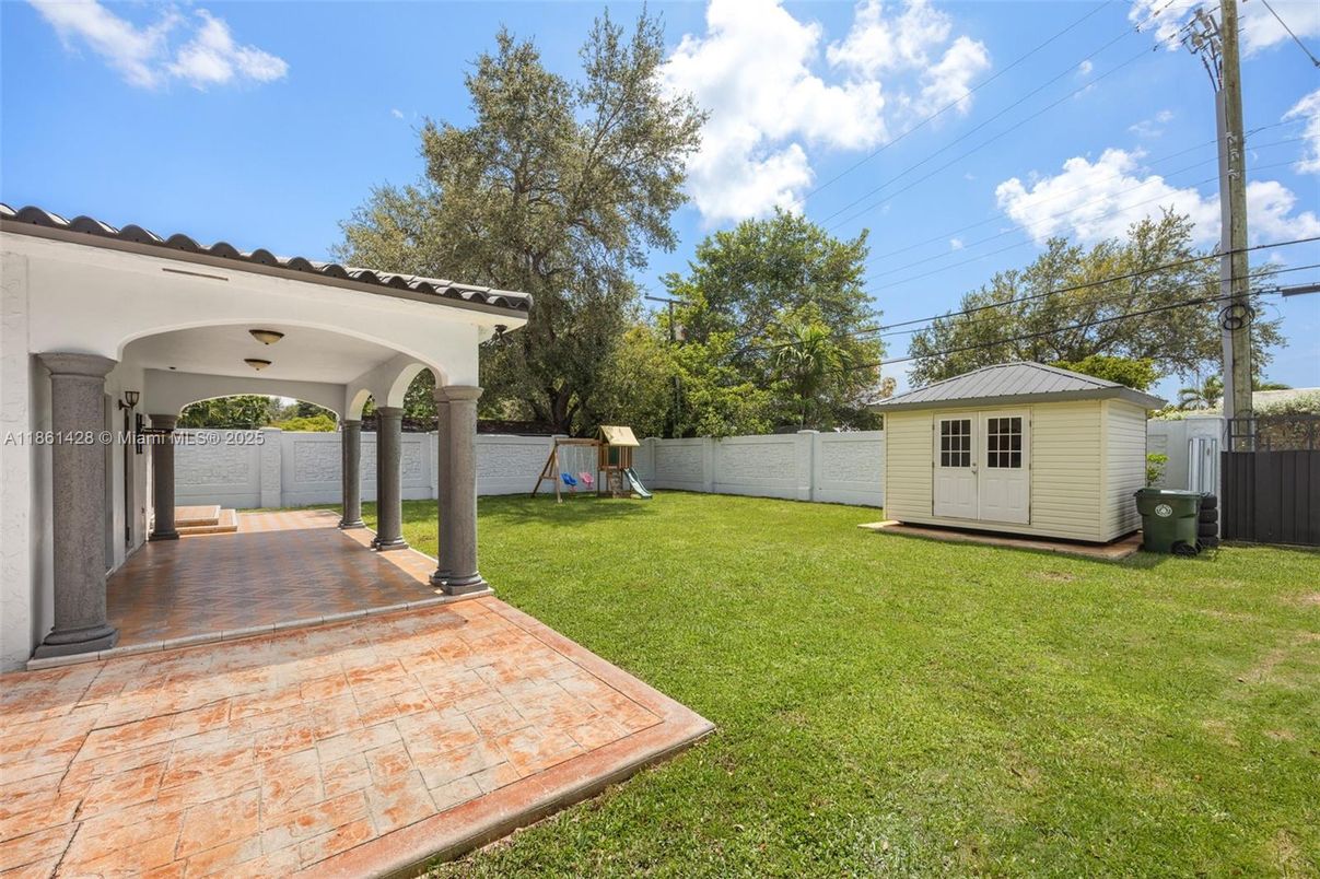 Backyard, Exterior, Playground