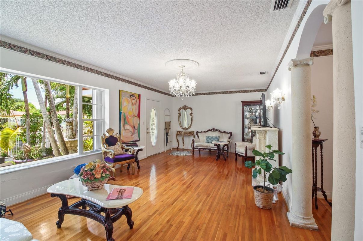 Chandelier, Interior, Wood Texture Flooring