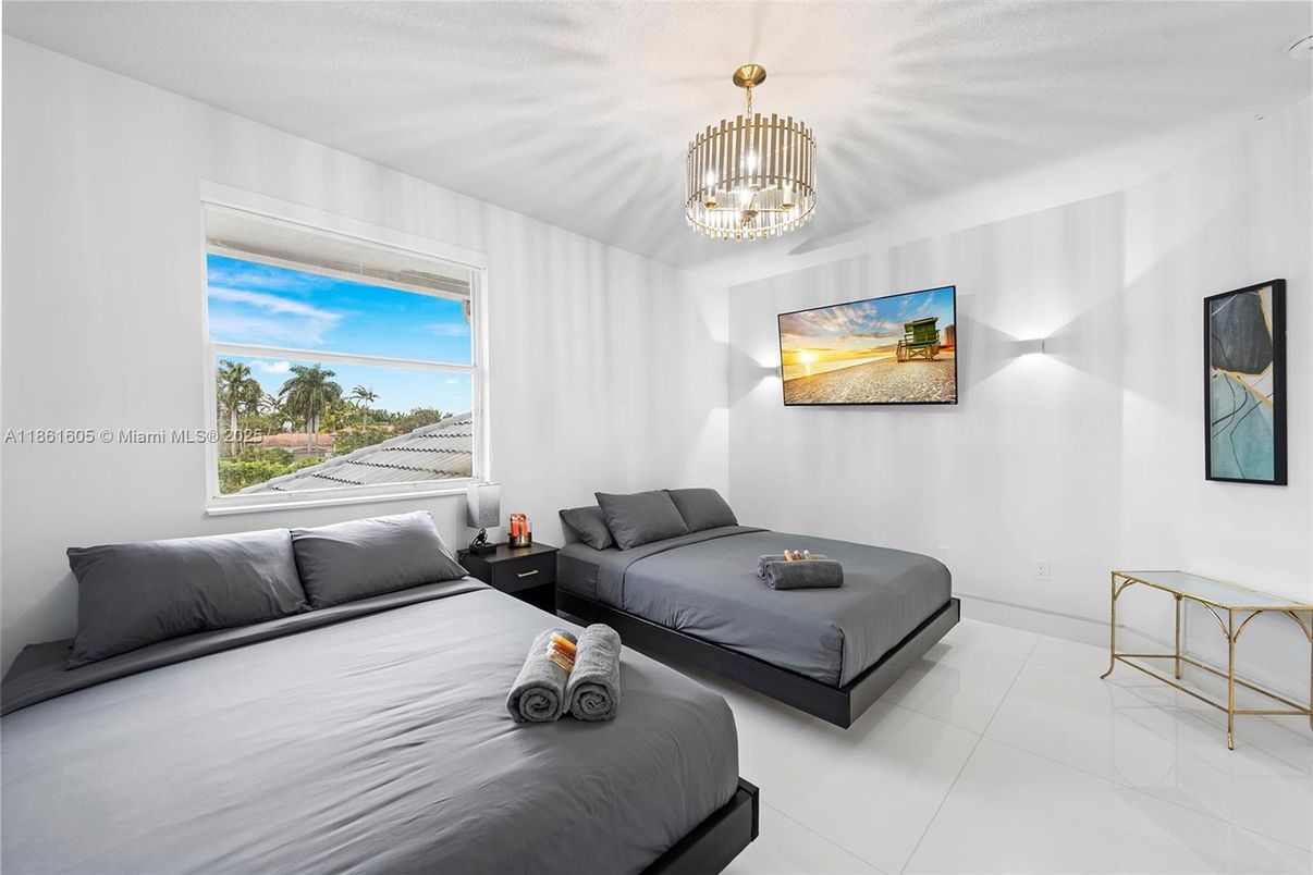 Bedroom, Chandelier, Interior
