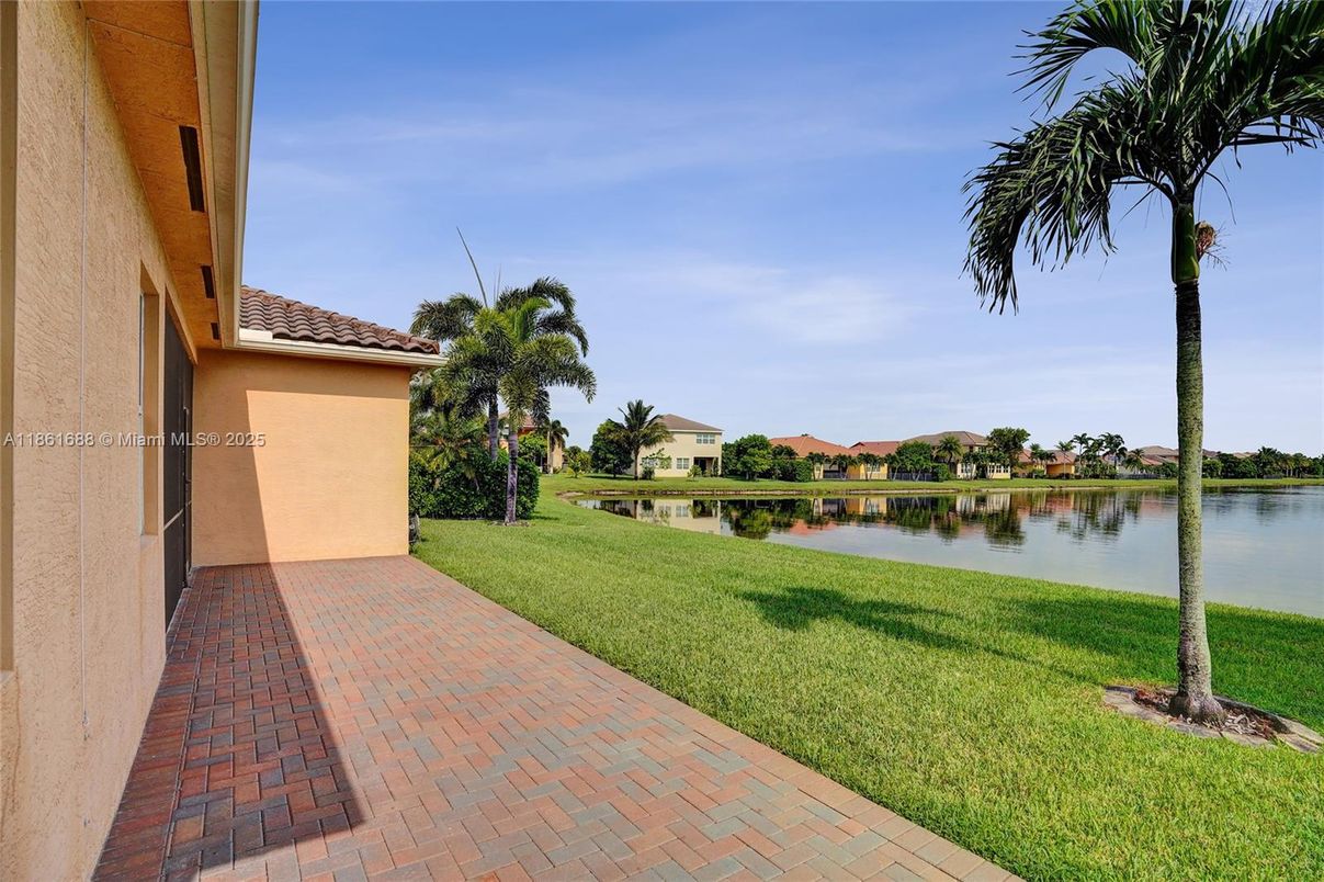Backyard, Exterior, Water