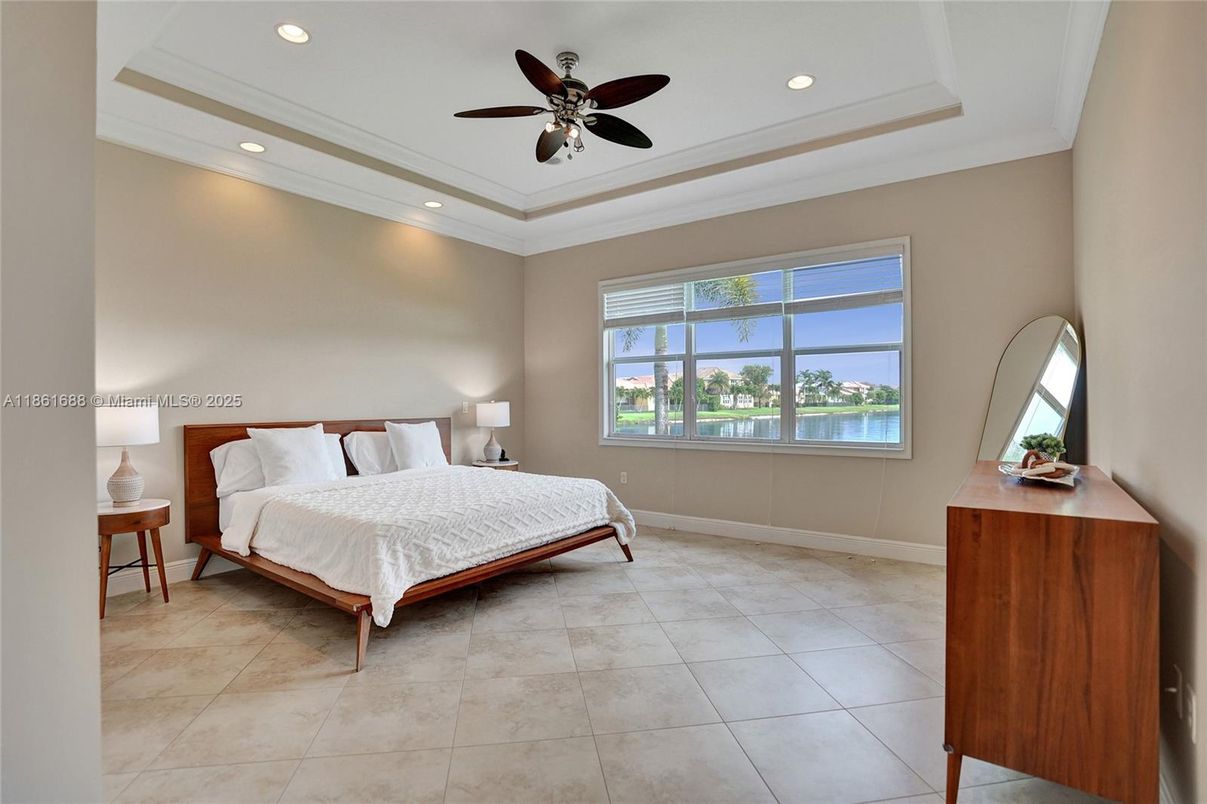 Bedroom, Interior, Recessed Lighting, Water