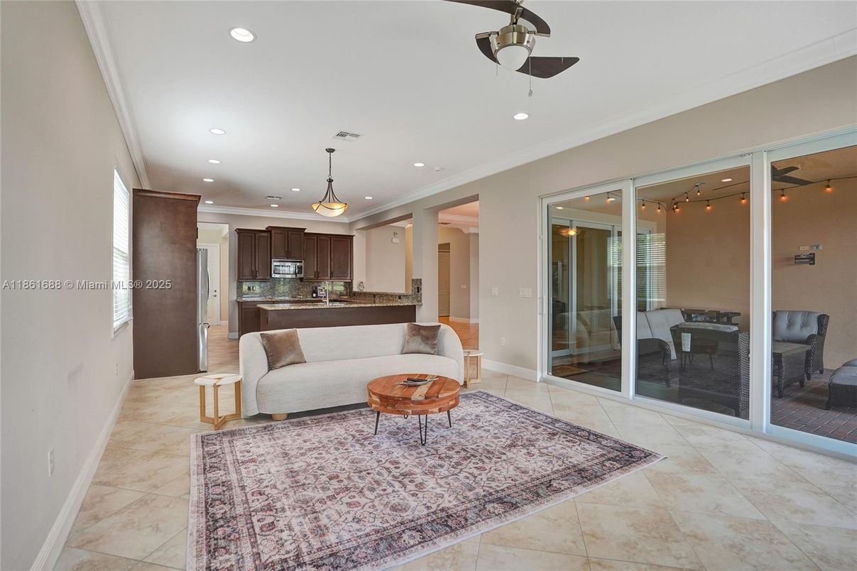 Interior, Kitchen, Living room, Pendant Lights, Recessed Lighting, Stainless Steel Appliances