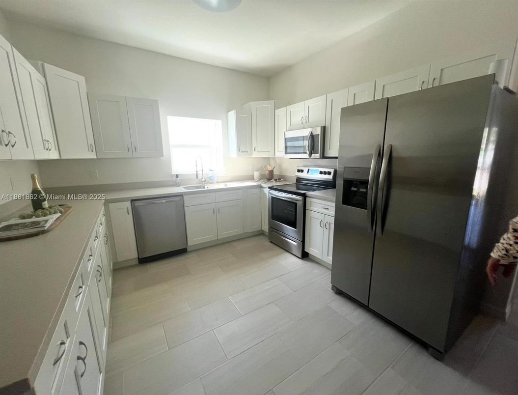 Interior, Kitchen, Stainless Steel Appliances