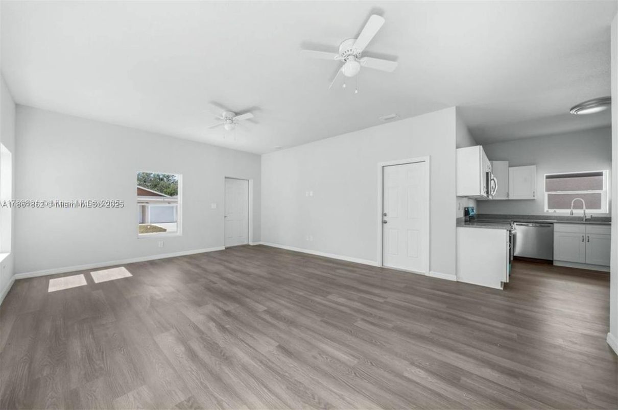 Empty room, Interior, Kitchen, Wood Texture Flooring
