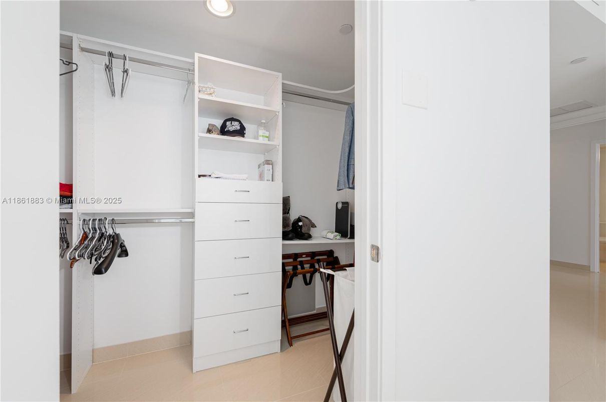 Interior, Recessed Lighting, Walk-in Closets