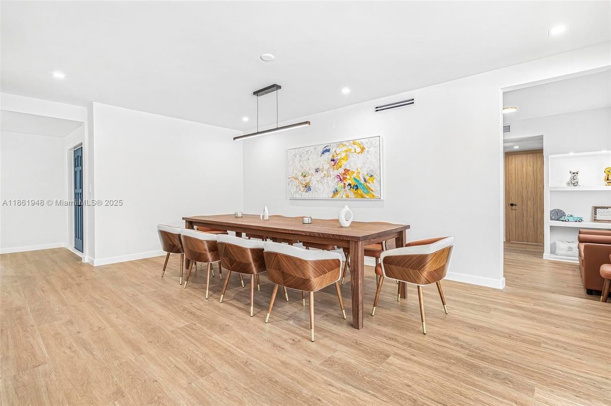 Dining room, Interior, Pendant Lights, Recessed Lighting, Wood Texture Flooring