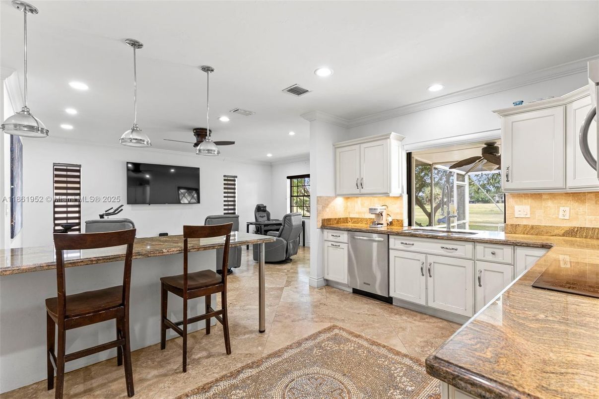 Interior, Kitchen, Pendant Lights, Recessed Lighting, Stainless Steel Appliances