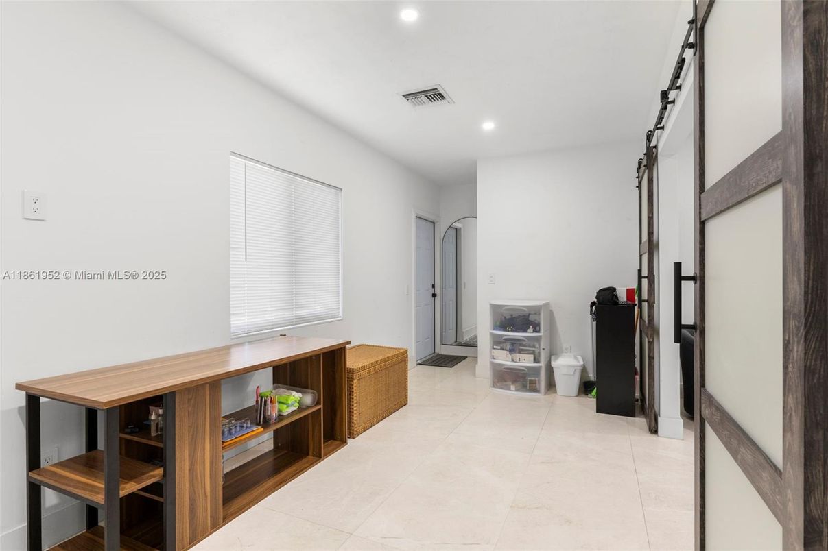 Interior, Recessed Lighting