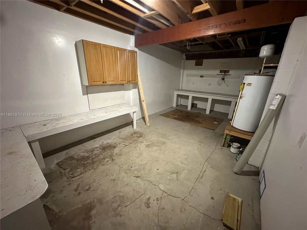 Interior, Wooden Beams