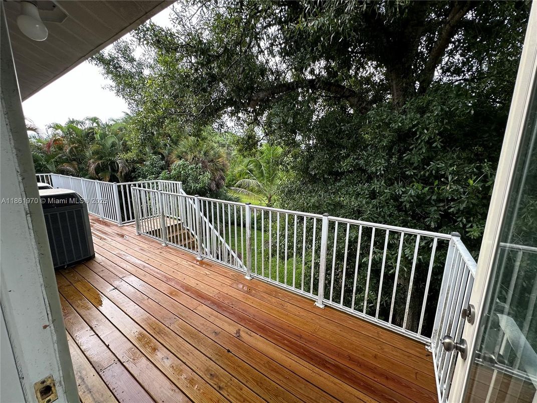 Exterior, Wood Texture Flooring