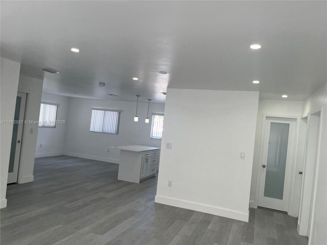 Empty room, Interior, Pendant Lights, Recessed Lighting, Wood Texture Flooring