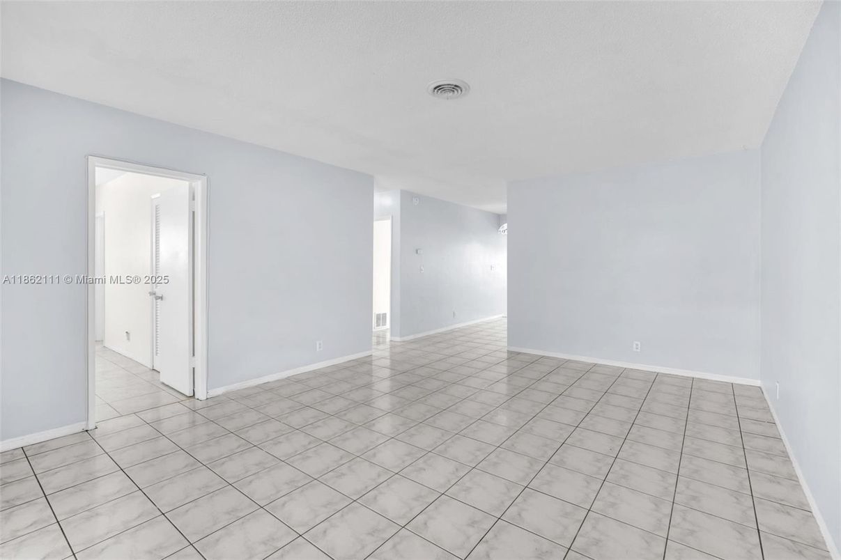 Empty room, Interior, Marble