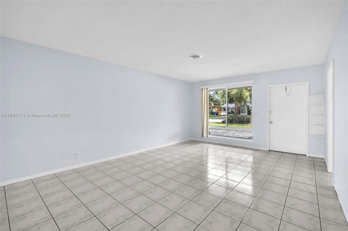 Empty room, Interior, Marble, Recessed Lighting