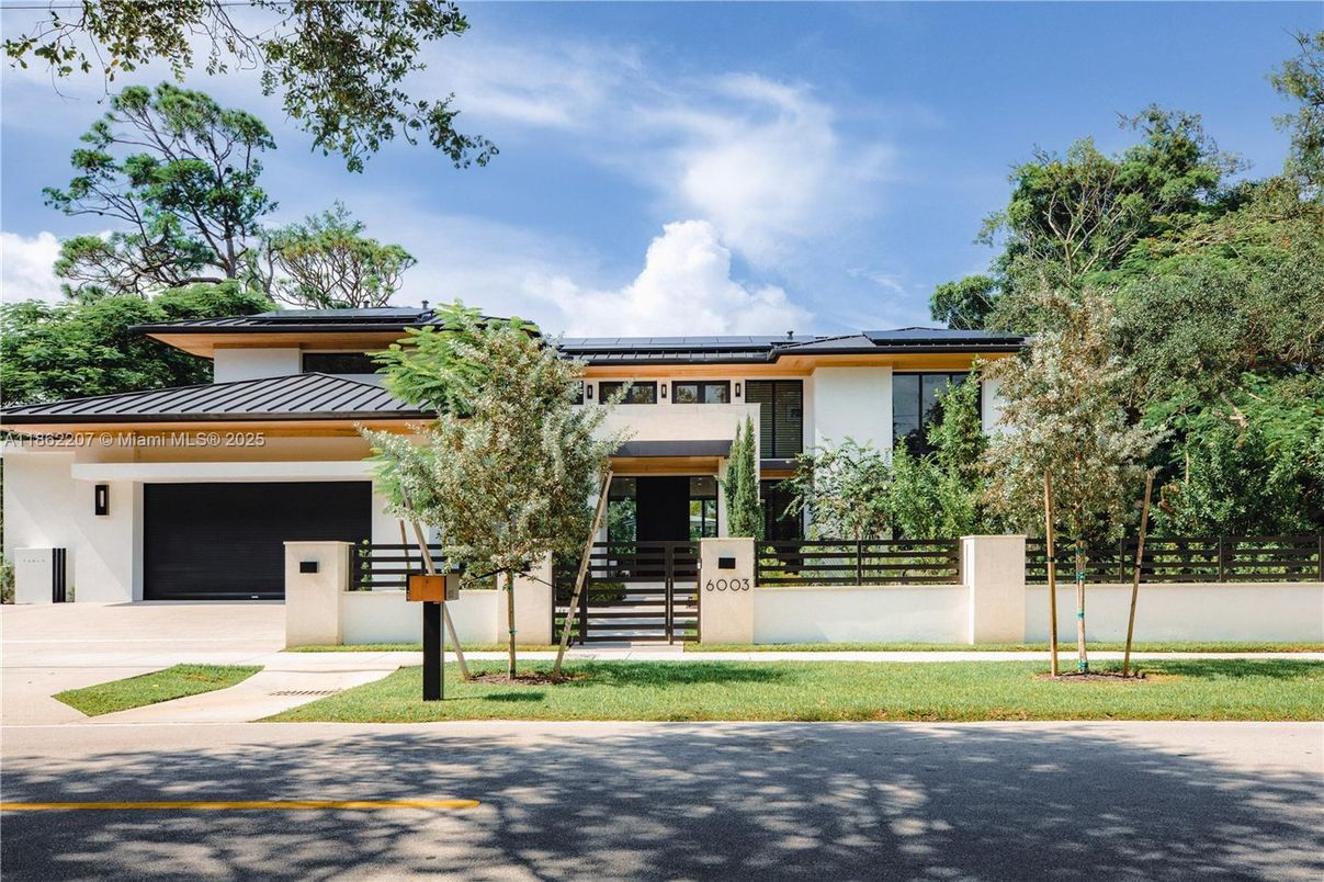 Attached, Exterior, Facade, Solar Panels, Modern