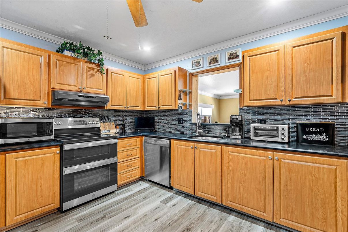 Interior, Kitchen, Recessed Lighting, Wood Texture Flooring