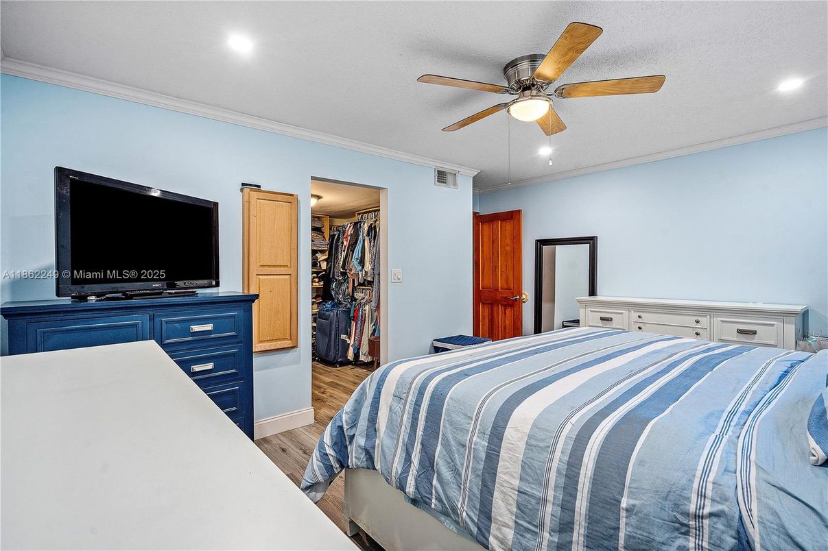 Bedroom, Interior, Recessed Lighting, Wood Texture Flooring