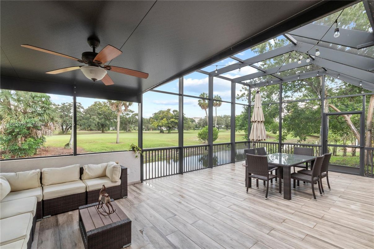 Dining room, Glass Ceilings, Interior, Sun Room, Wood Texture Flooring