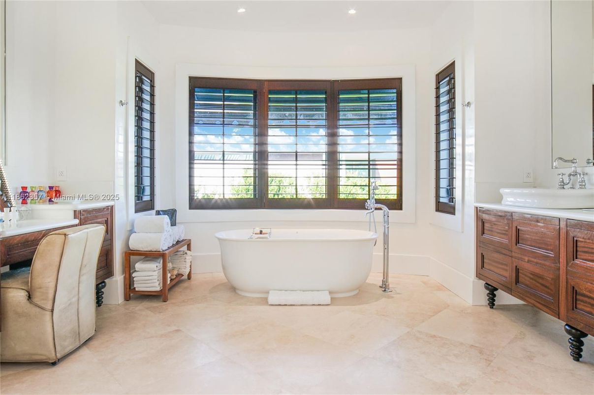 Bathroom, Free Standing Baths, Interior, Recessed Lighting