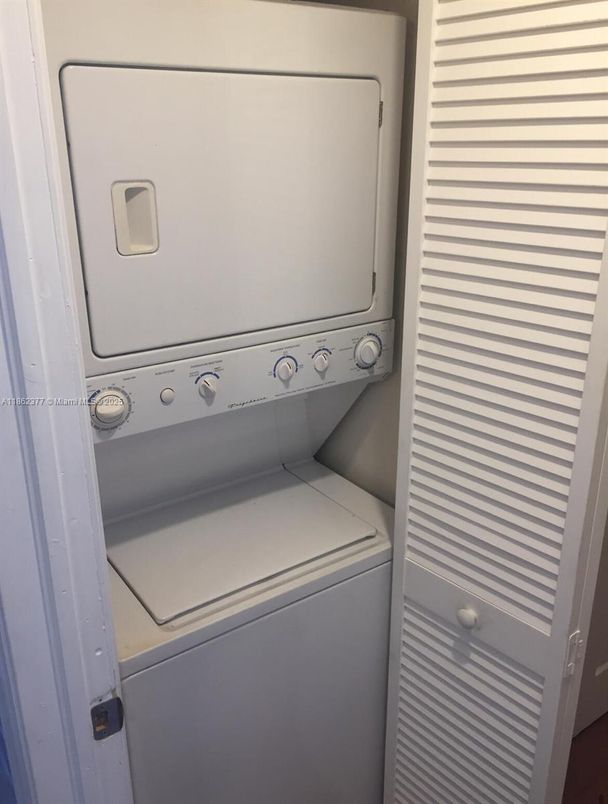 Interior, Utility Closets, Washer