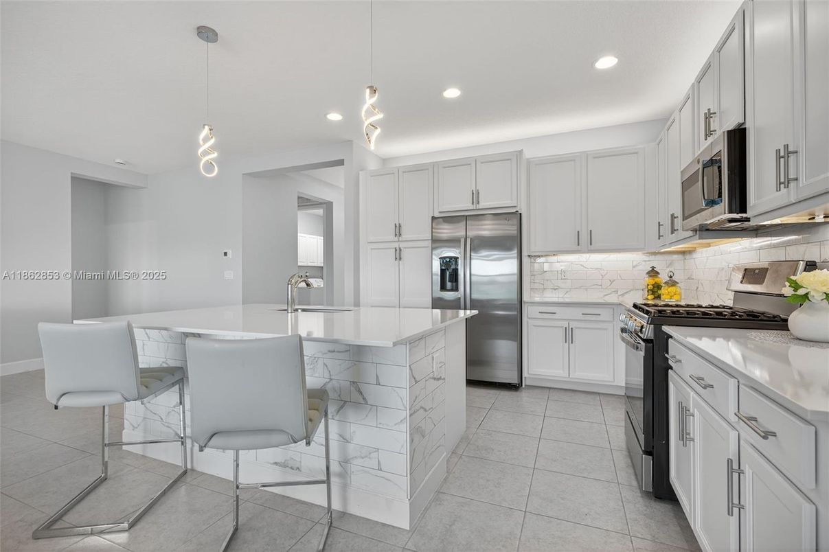 Interior, Kitchen, Pendant Lights, Recessed Lighting, Stainless Steel Appliances