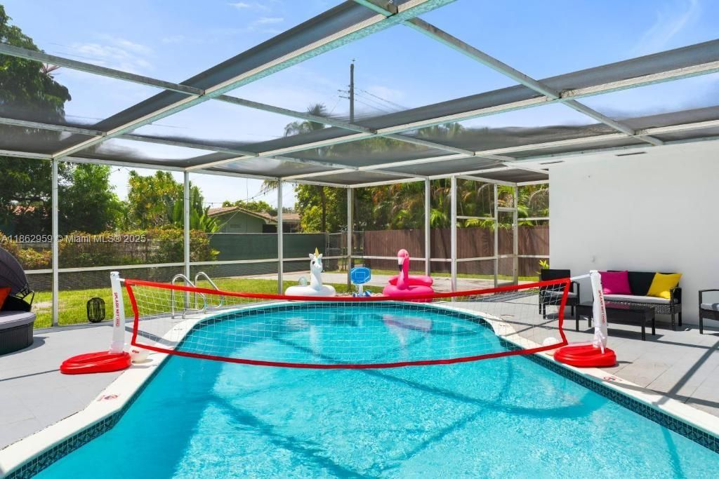 Glass Ceilings, Interior, Pool, Sun Room