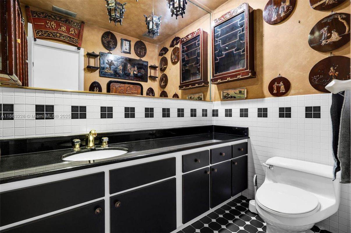 Bathroom, Interior