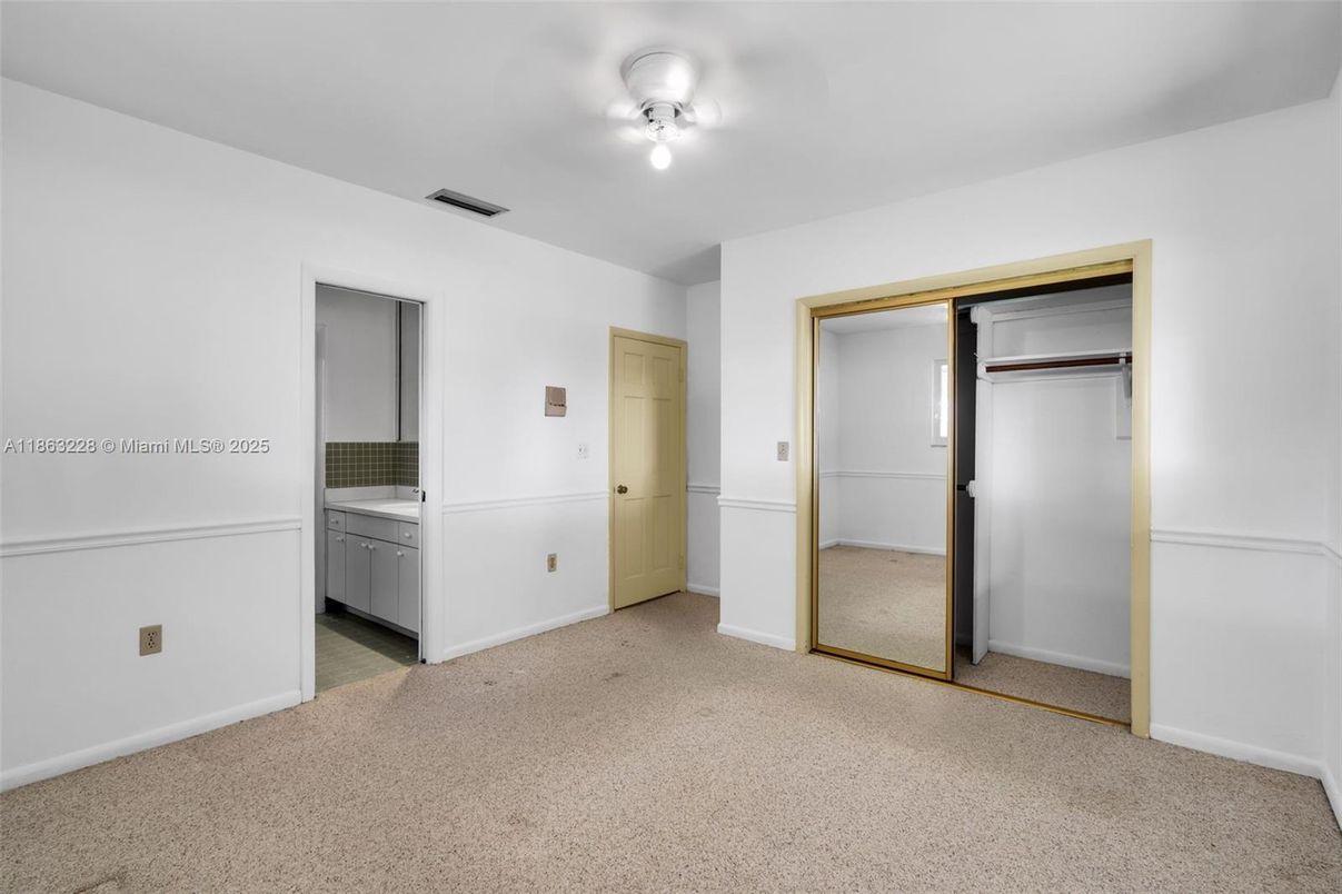Bathroom, Empty room, Interior