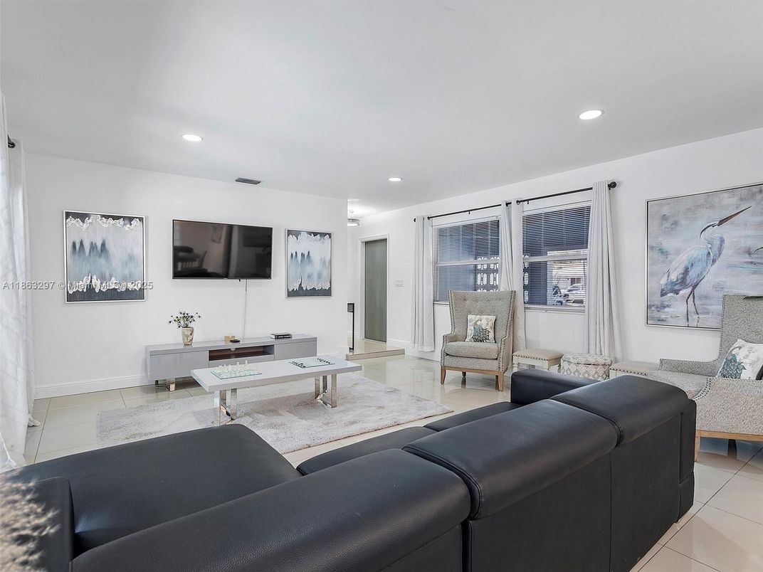 Interior, Living room, Recessed Lighting