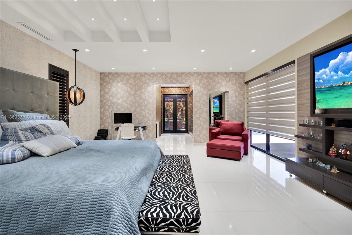 Bedroom, Interior, Pendant Lights, Recessed Lighting